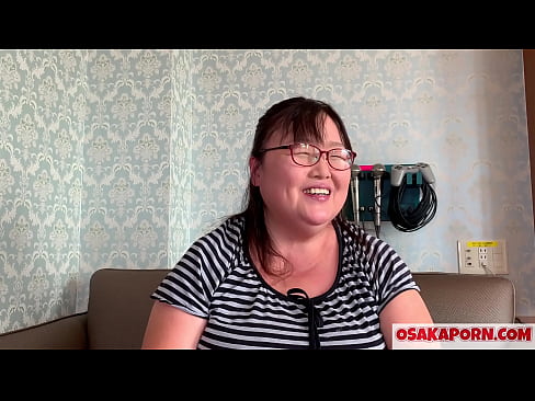 ❤️ Mama japoneză grasă își arată sânii uriași și se bucură de o jucărie sexuală. O mamă asiatică de 51 de ani vorbește despre experiența ei sexuală. Yukiko 1 OSAKAPORN milf grasă. ❤  at us ro.taxiklass.ru ﹏